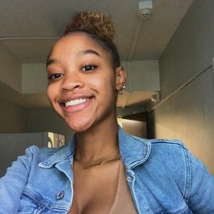 Meet your Posher, Breanna